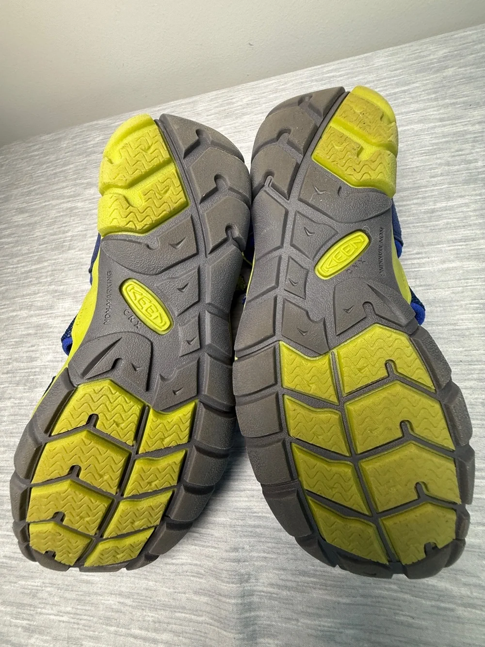 Keen Newport H2 Navy Blue Lime Green Kids Sandals Sz 1